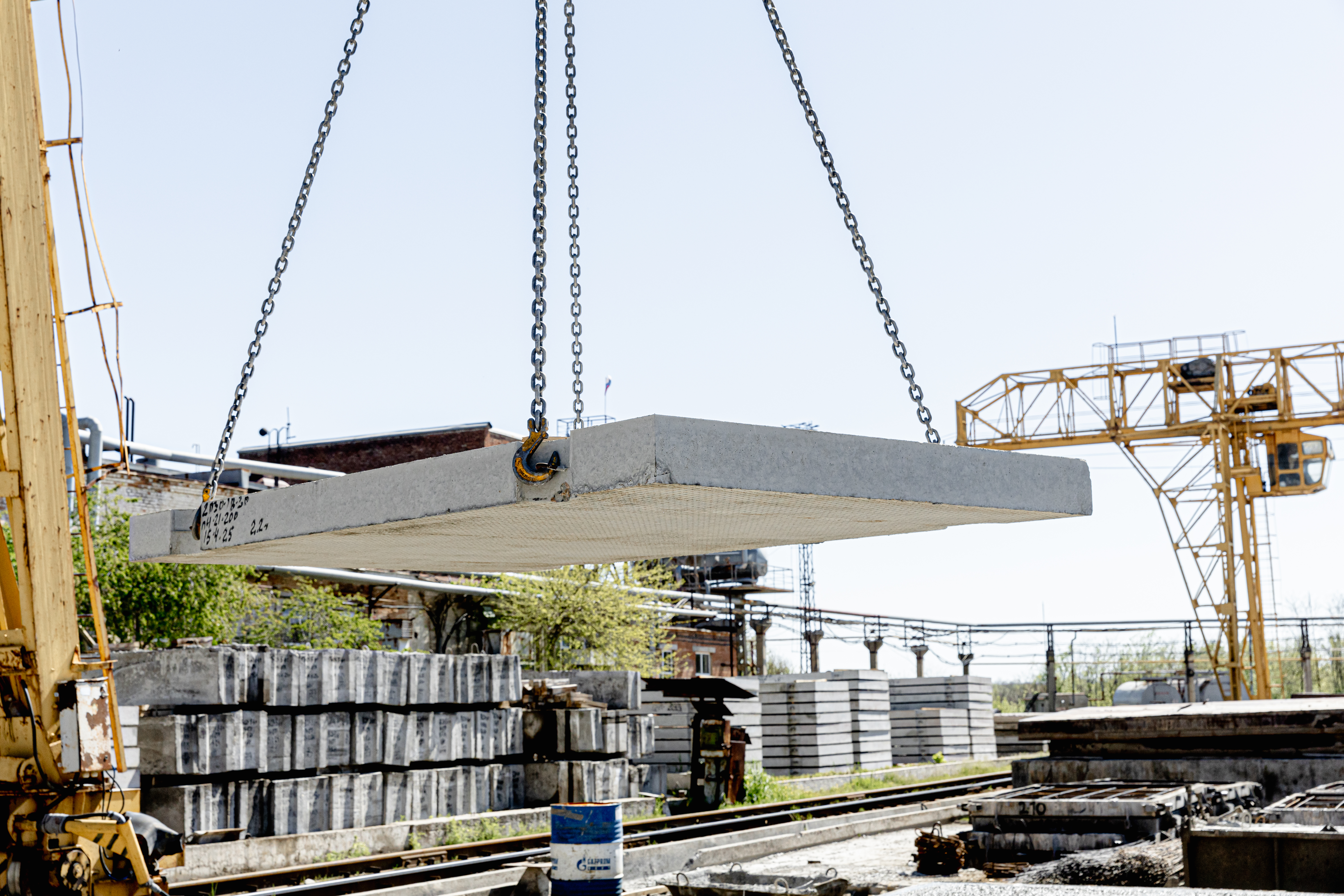 Плиты дорожные железобетонные 2П 30.18-30