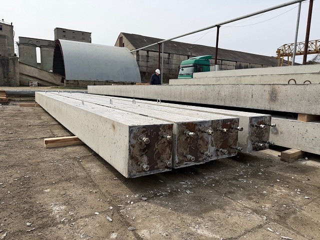 Производим  железобетонные колонны до 16 метровв